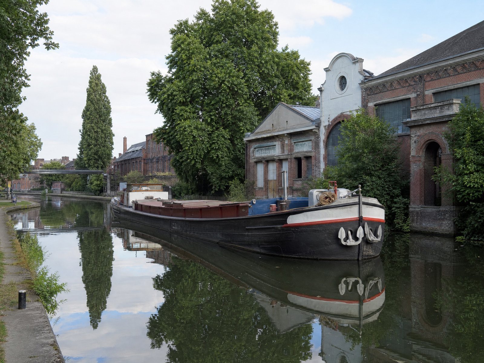 Péniche de fret